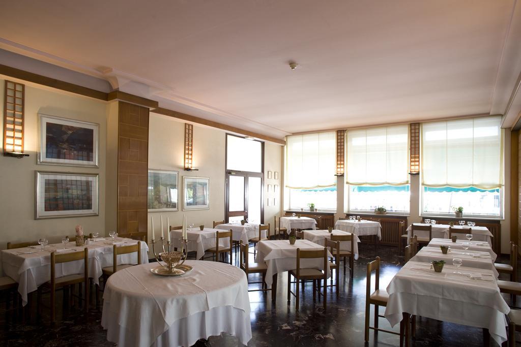 Hotel Conradi Chiavenna Buitenkant foto
