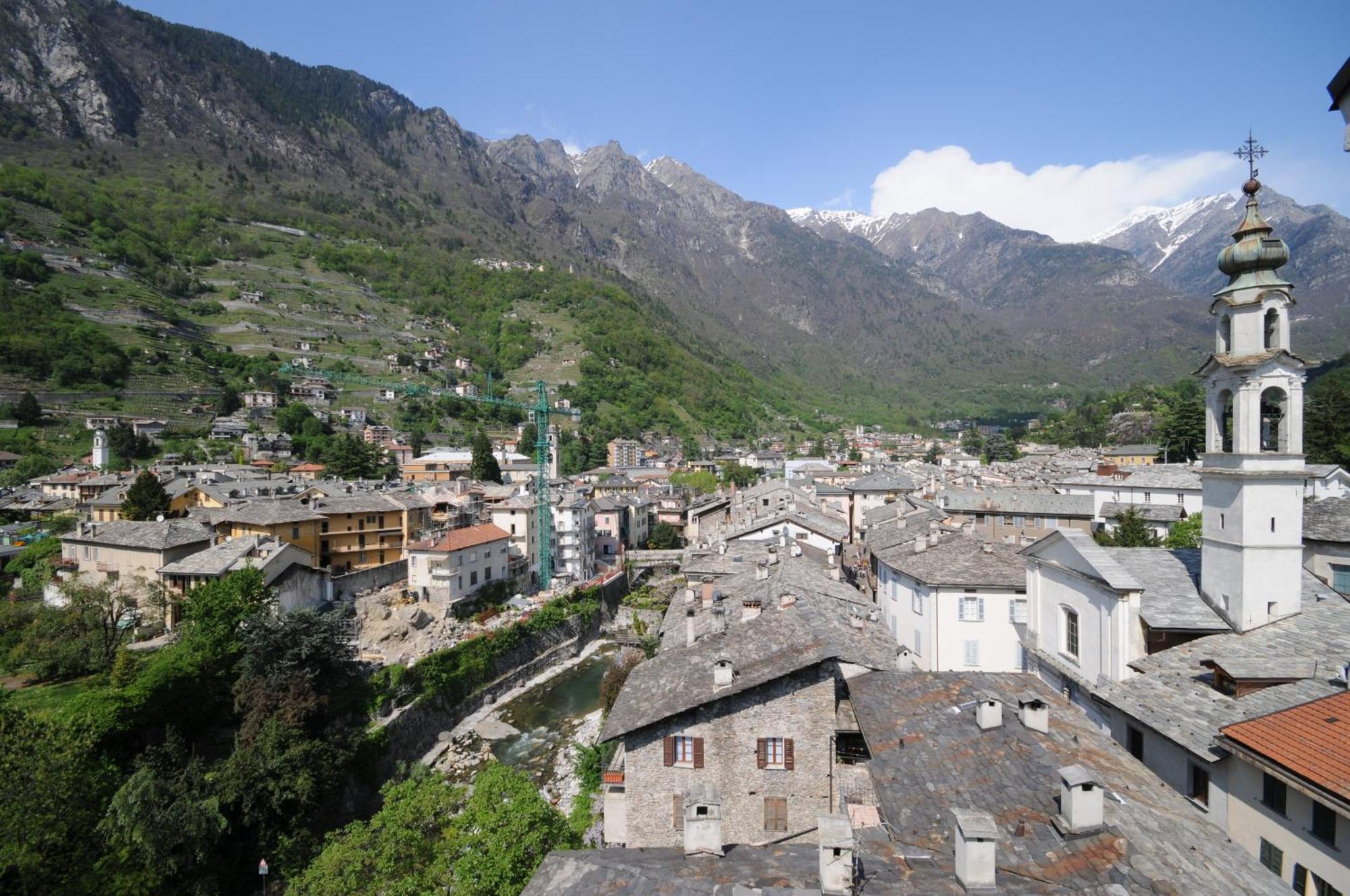 Hotel Conradi Chiavenna Buitenkant foto