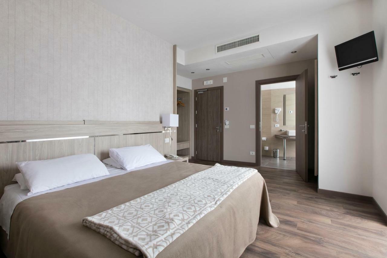 Hotel Conradi Chiavenna Buitenkant foto